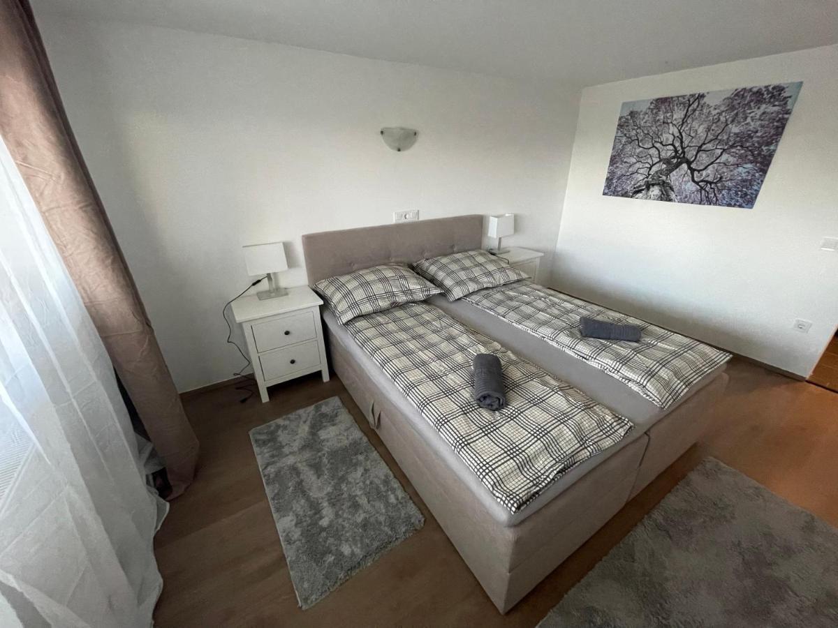 Malibu Apartman Мисколк Екстериор снимка
