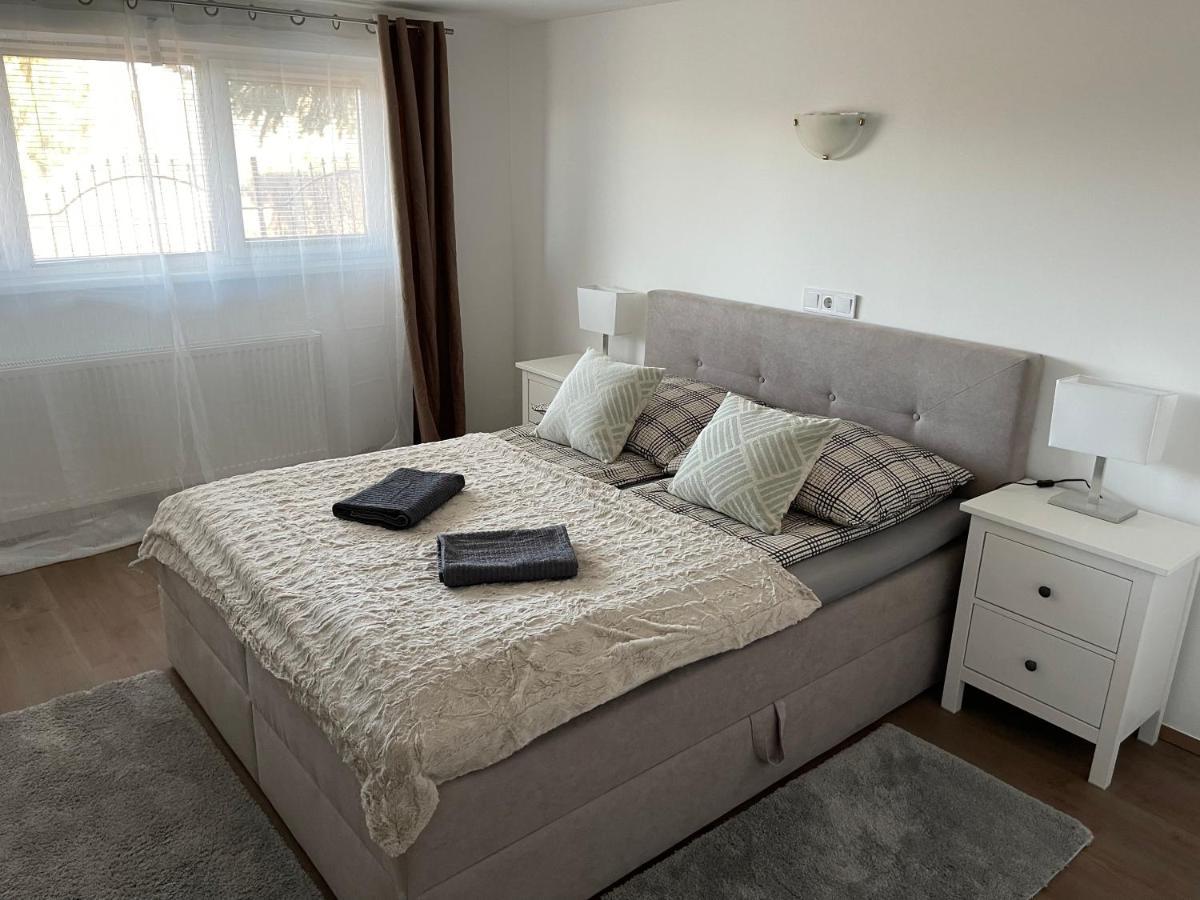 Malibu Apartman Мисколк Екстериор снимка